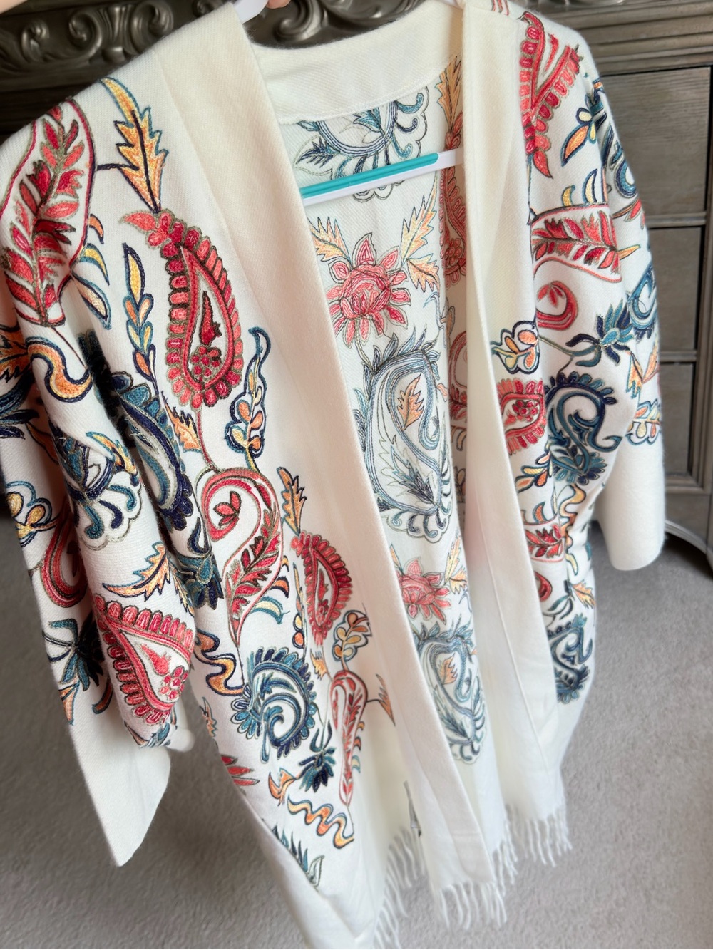 100% Wool Cashmere Cream Paisley Open-Front Women's Sweater Cardigan